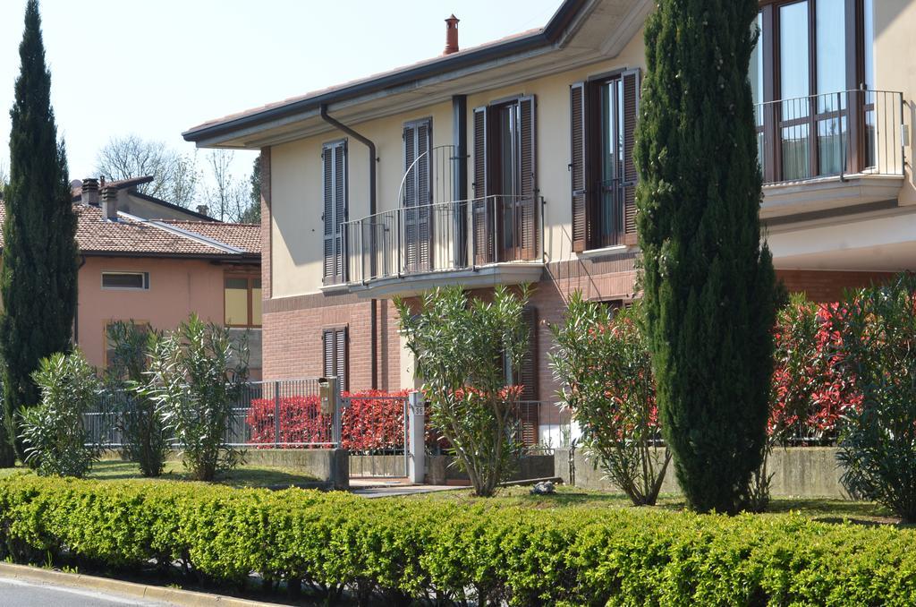 Appartamenti Corte Dei Cipressi Roe Exteriér fotografie