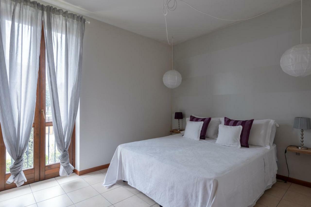 Appartamenti Corte Dei Cipressi Roe Exteriér fotografie