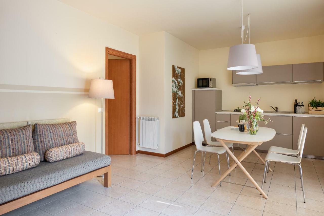 Appartamenti Corte Dei Cipressi Roe Exteriér fotografie