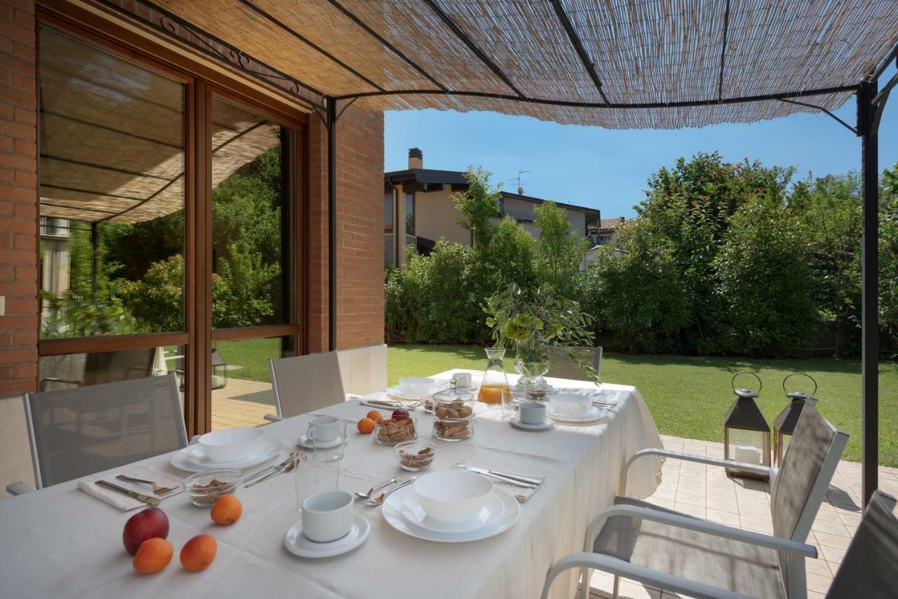 Appartamenti Corte Dei Cipressi Roe Exteriér fotografie
