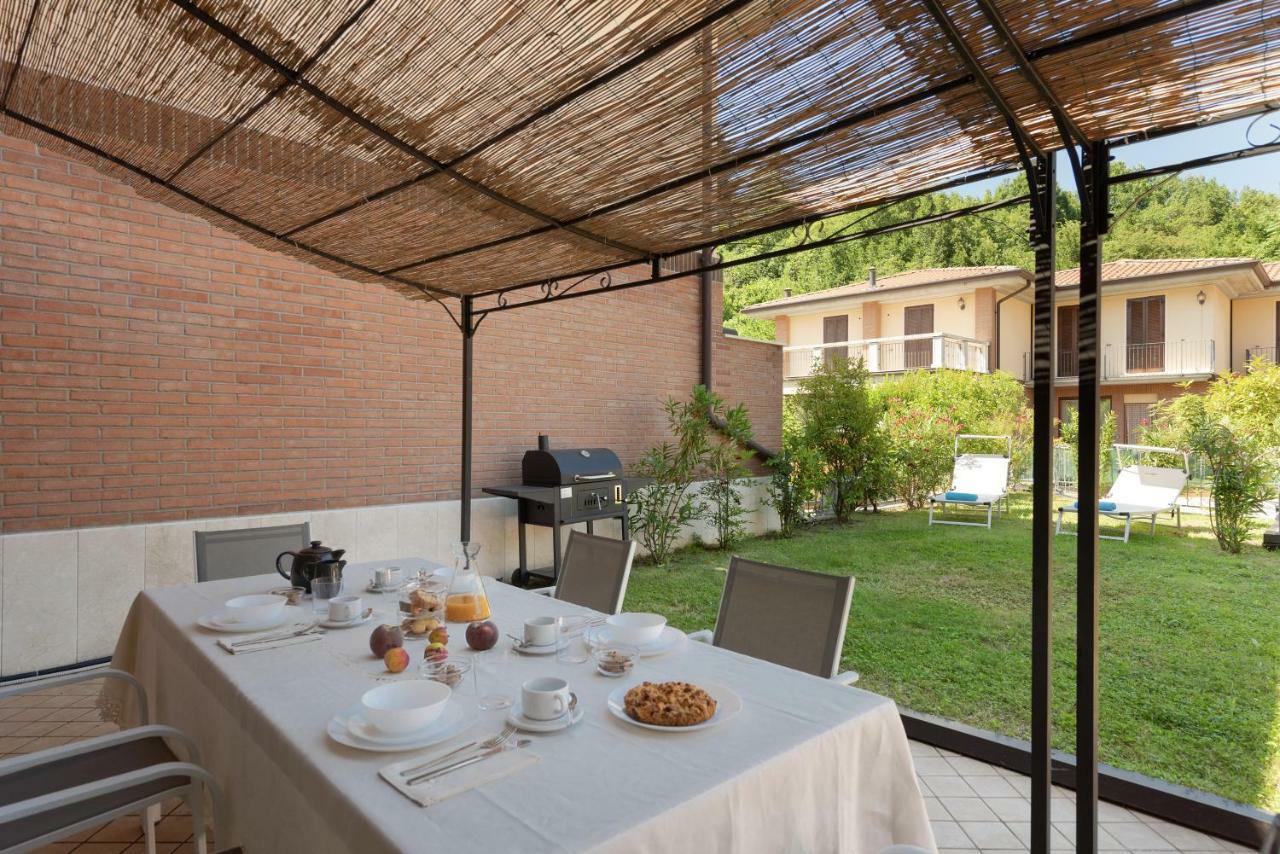Appartamenti Corte Dei Cipressi Roe Exteriér fotografie